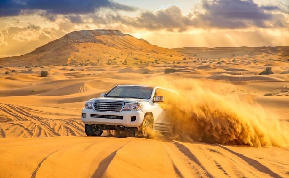 Here are the Top 10 Reasons Why You Should Visit Dubai Desert Safari: